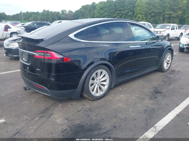 2017 TESLA MODEL X 5YJXCBE20HF034559 Photo 3