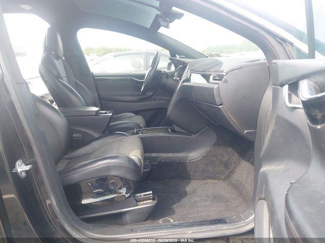 2017 TESLA MODEL X 5YJXCBE20HF034559 Photo 4