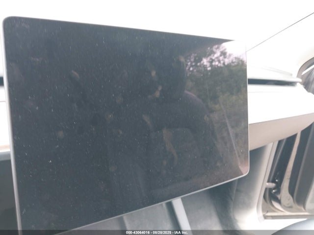 2021 TESLA MODEL Y 5YJYGDEE7MF293297 Photo 6
