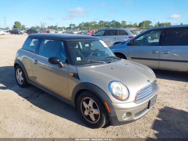 2009 MINI COOPER WMWMF33589TT68993 Photo 0