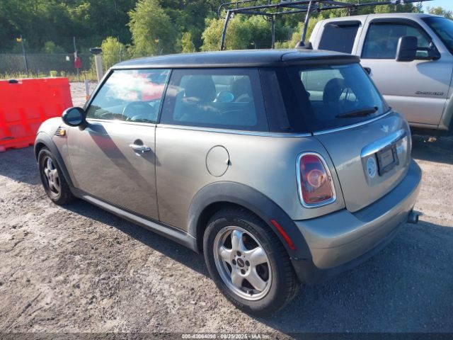 2009 MINI COOPER WMWMF33589TT68993 Photo 2