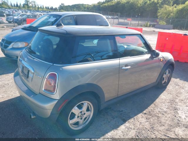 2009 MINI COOPER WMWMF33589TT68993 Photo 3