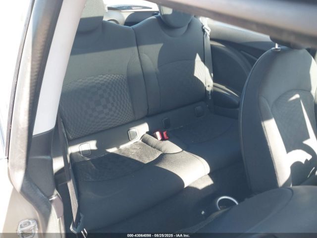 2009 MINI COOPER WMWMF33589TT68993 Photo 7