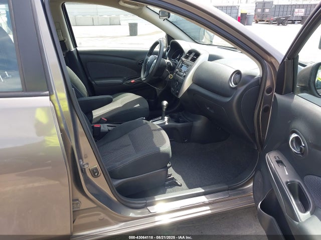 3N1CN7AP4FL928881 Nissan 2015