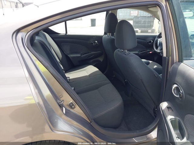 3N1CN7AP4FL928881 Nissan 2015