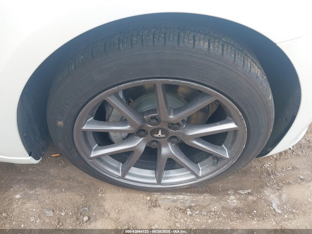 Tesla 2022 2022 5YJ3E1EBXNF260784 Image 9