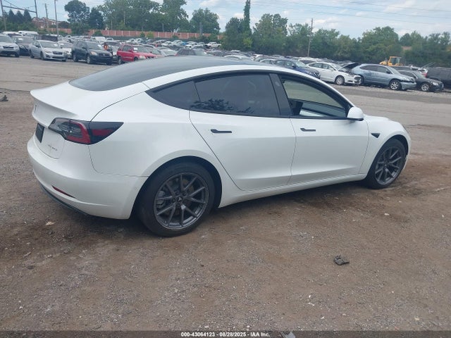 2022 TESLA MODEL 3 5YJ3E1EBXNF260784 Photo 3