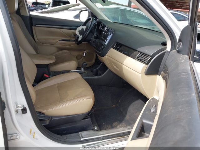 2016 MITSUBISHI OUTLANDER JA4AD3A38GZ019642 Photo 4