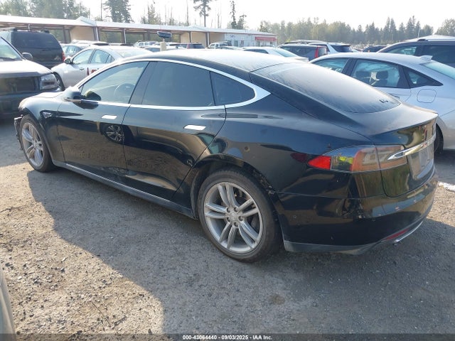 2015 TESLA MODEL S 5YJSA1S20FF087578 Photo 2