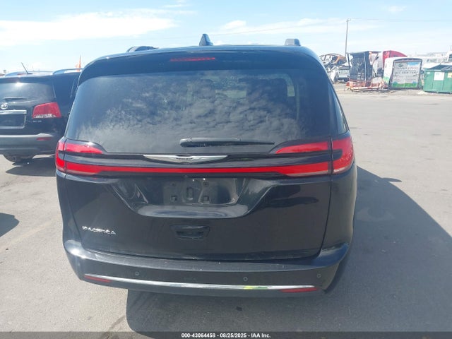 Chrysler Pacifica 2021 2C4RC1FG2MR515103 Image 16