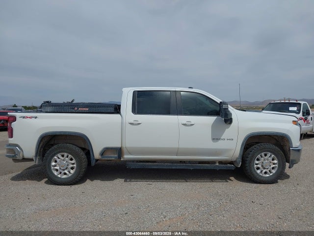 Chevrolet l8t 2023 1GC4YNE71PF124606 Image 13