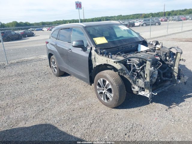 2022 TOYOTA HIGHLANDER 5TDGZRBH0NS196957