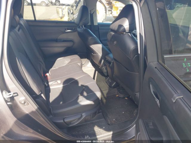 2022 TOYOTA HIGHLANDER 5TDGZRBH0NS196957 Photo 7