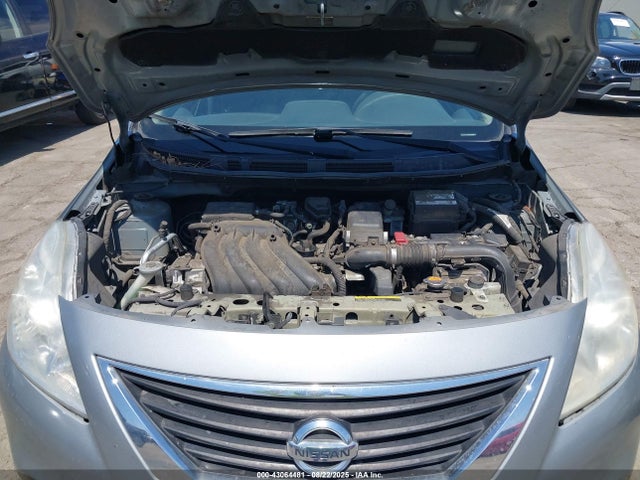 3N1CN7AP9EK457833 Nissan 2014