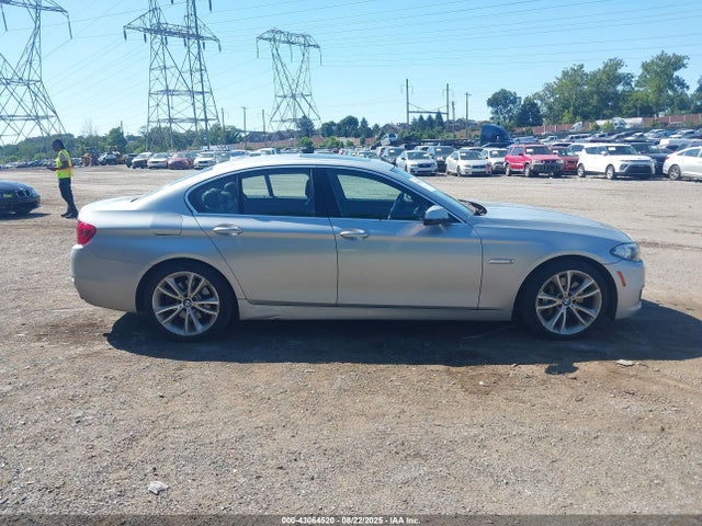 BMW 535i 2016 WBA5B3C55GG260479 Image 14