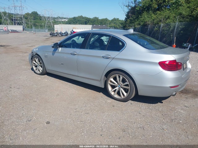 BMW 535i 2016 WBA5B3C55GG260479 Image 3