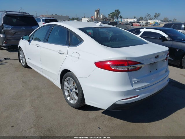 3FA6P0LUXKR272164 Ford 2019
