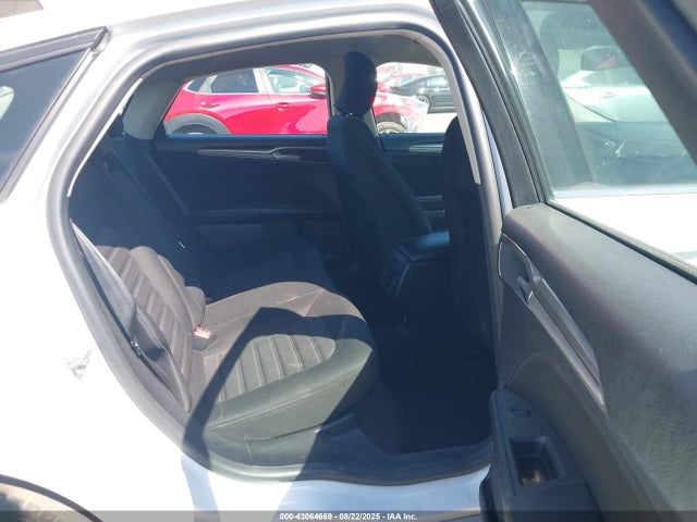 3FA6P0LUXKR272164 Ford 2019