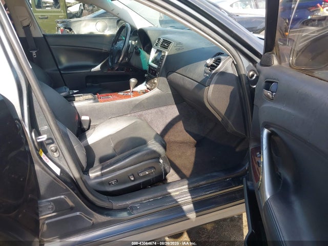43064674 :رقم المزاد ، JTHBK262482071613 vin ، 2008 Lexus Is 250 مزاد بيع