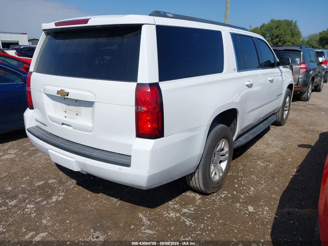 43064700 :رقم المزاد ، 1GNSKHKC6HR170600 vin ، 2017 Chevrolet Suburban Lt مزاد بيع