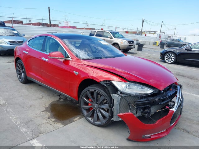 2014 TESLA MODEL S 5YJSA1H13EFP47982 Photo 0