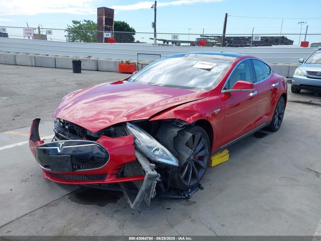 2014 TESLA MODEL S 5YJSA1H13EFP47982 Photo 1