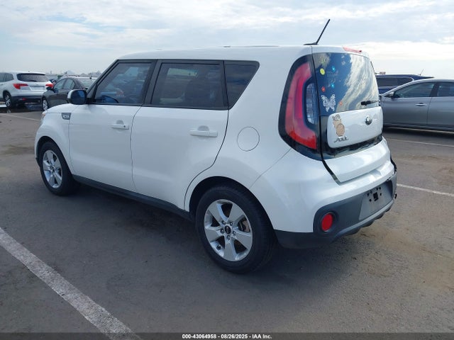 KIA g 2018 KNDJN2A21J7621791 Image 3