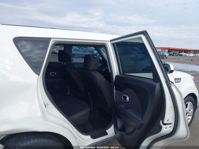 KIA g 2018 KNDJN2A21J7621791 Image 8
