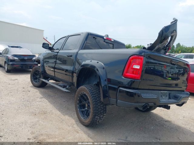 2025 RAM 1500 1C6SRFJP8SN560665 Photo 2