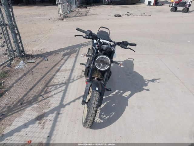 2023 HUSQVARNA VITPILEN 401/SVARTPILEN 401 MD2JUJ40XPC219964 Photo 4