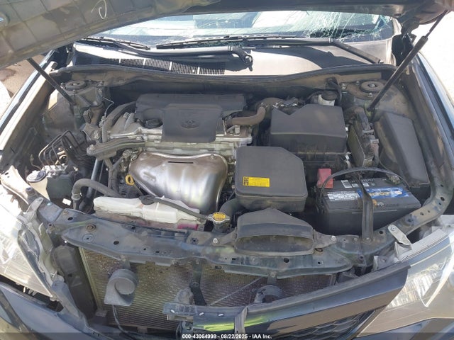 4T1BF1FK0EU783306 Toyota CAMRY SE