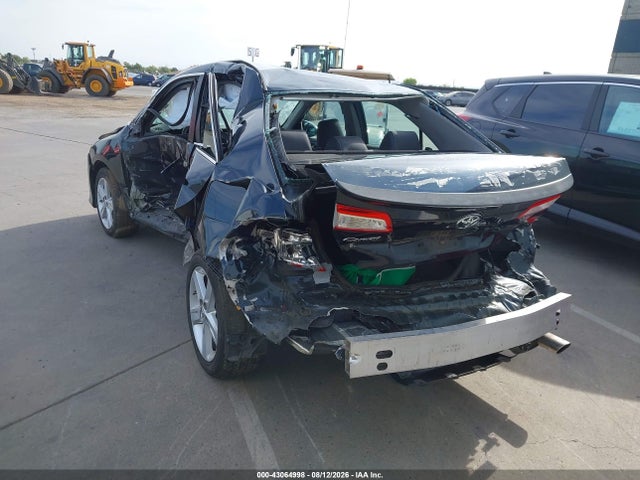 4T1BF1FK0EU783306 Toyota CAMRY SE
