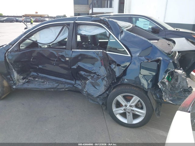 4T1BF1FK0EU783306 Toyota CAMRY SE