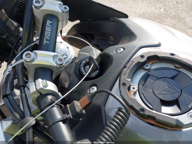 Triumph Motorcycle Tiger 2022 SMTE68DG9NTBA6432 Image 11