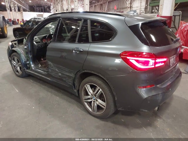 BMW X1 2016 WBXHT3C38G5E48233 Image 3