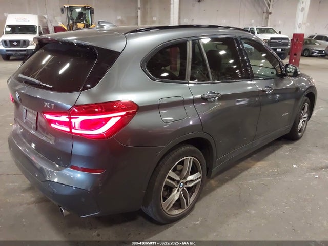 BMW X1 2016 WBXHT3C38G5E48233 Image 4