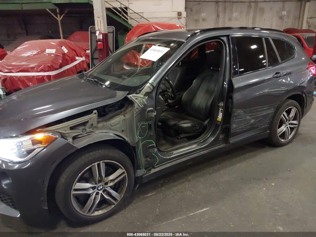 BMW X1 2016 WBXHT3C38G5E48233 Image 6