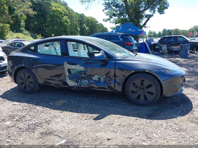 5YJ3E1EA2SF999764 Tesla MODEL 3