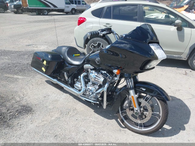 1HD1KTM19GB643401 Harley-Davidson Road Glide Special