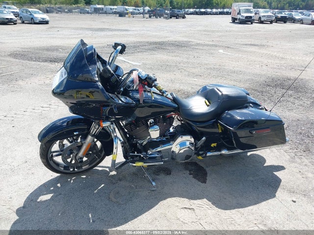 1HD1KTM19GB643401 Harley-Davidson Road Glide Special