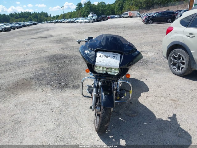 1HD1KTM19GB643401 Harley-Davidson Road Glide Special