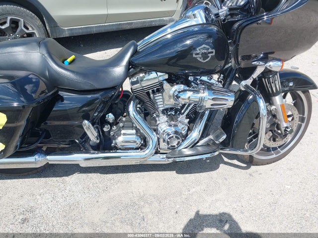 1HD1KTM19GB643401 Harley-Davidson Road Glide Special