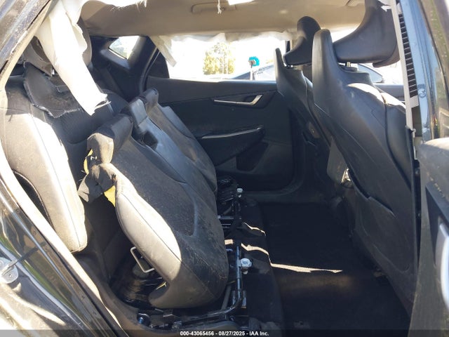 KNDC34LB9N5042105 KIA 2022