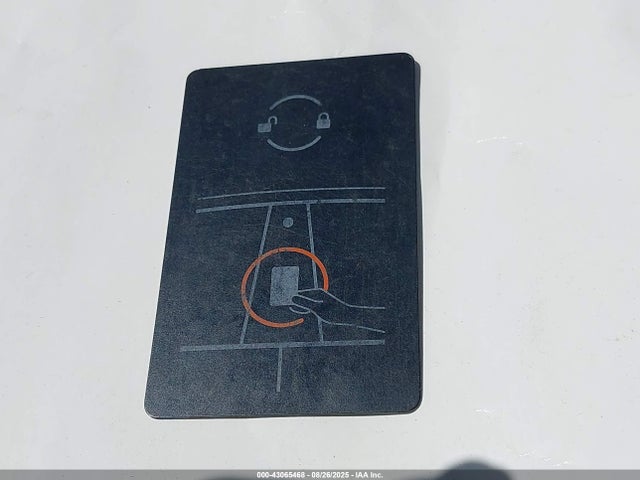 2021 TESLA MODEL 3 5YJ3E1EA8MF028223 Photo 10