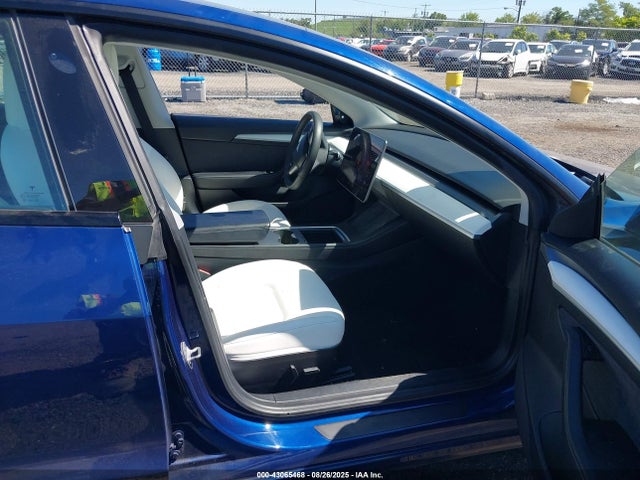 2021 TESLA MODEL 3 5YJ3E1EA8MF028223 Photo 4