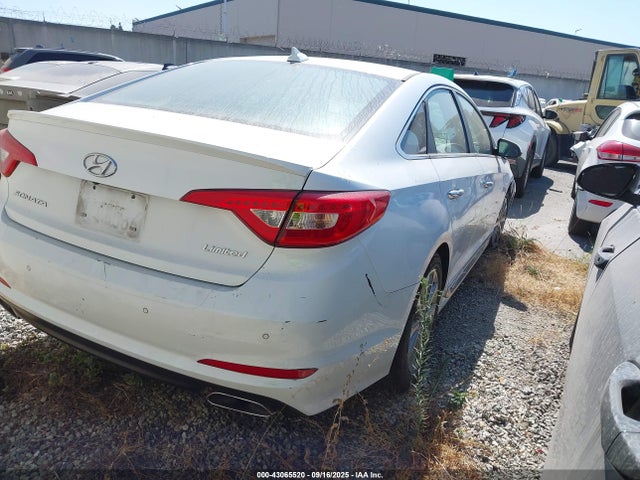 Hyundai 2017 2017 5NPE34AF9HH594657 Image 4