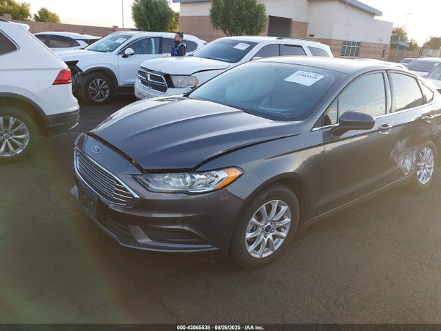 Ford 2017 2017 3FA6P0G73HR284718 Image 2