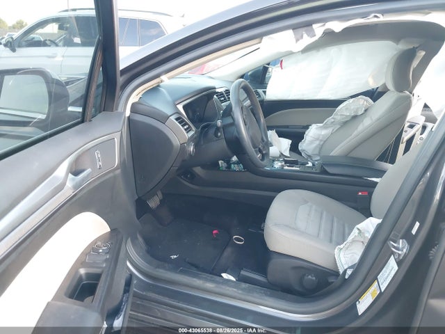 Ford 2017 2017 3FA6P0G73HR284718 Image 5