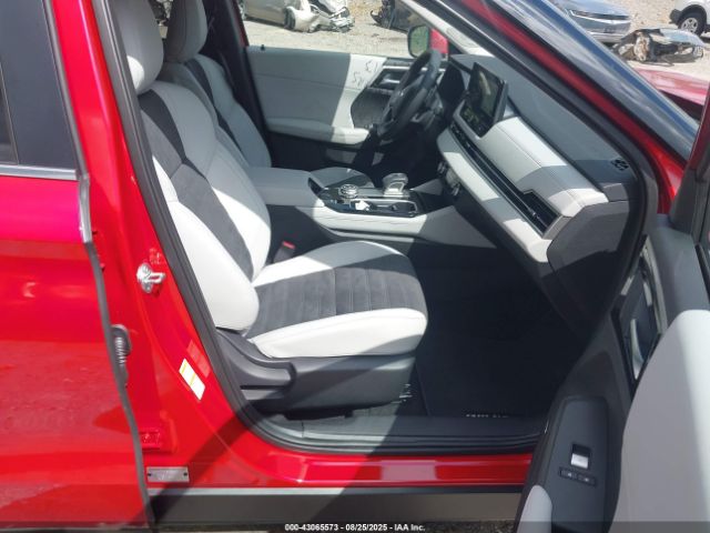 2025 MITSUBISHI OUTLANDER JA4J4VA86SZ024807 Photo 4