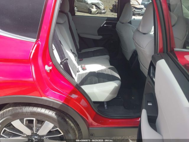 2025 MITSUBISHI OUTLANDER JA4J4VA86SZ024807 Photo 7